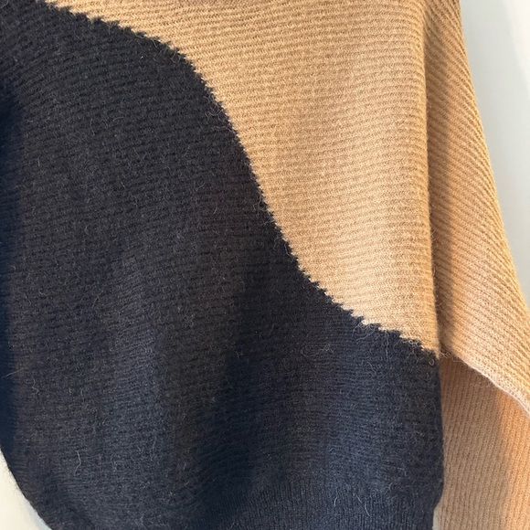 Vici Black and Tan Colorblock Sweater - Picture 3 of 6